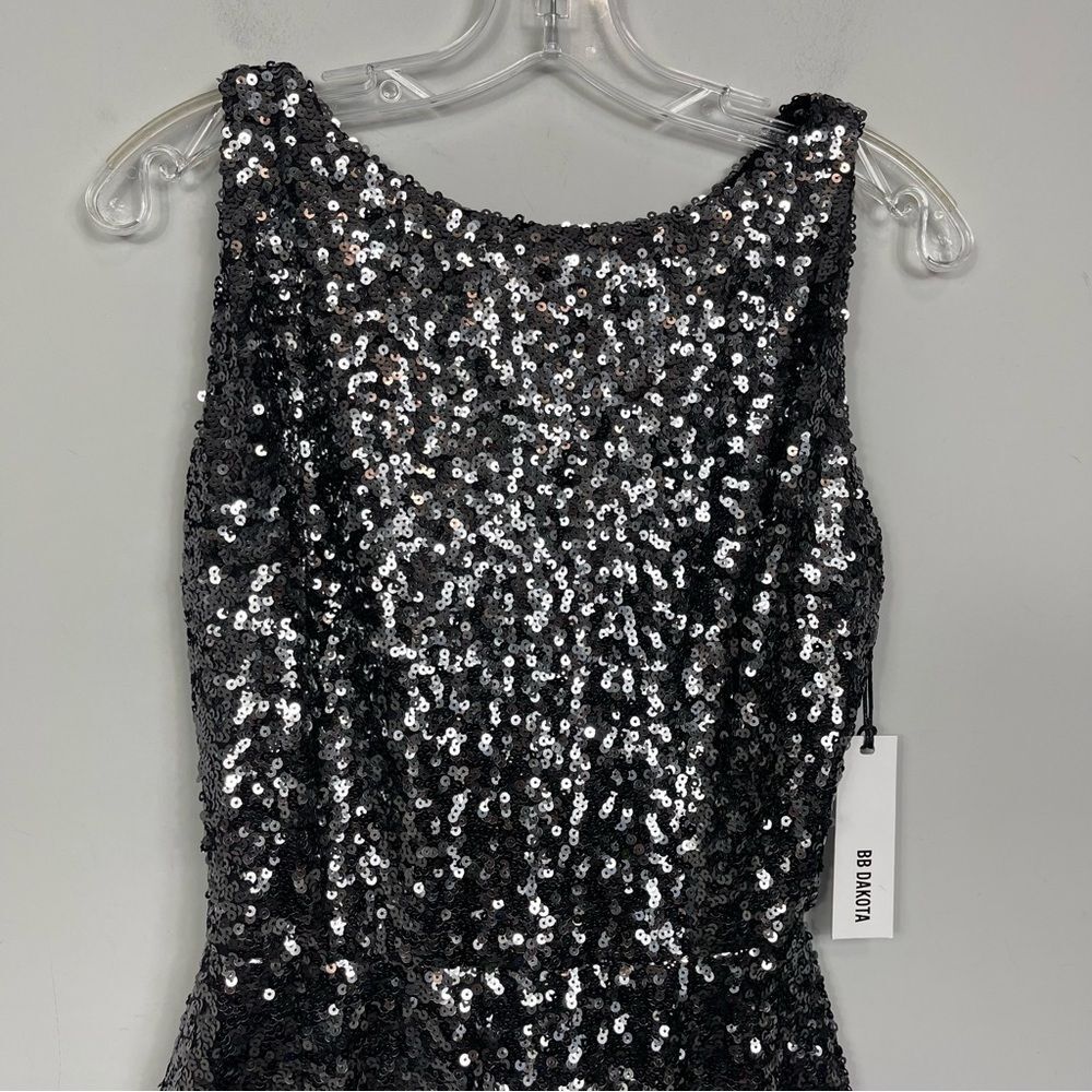 NWT BB Dakota Callan Sequin Romper Pewter Silver XS 2 Cocktail NYE Party Club - Picture 11 of 16